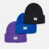 Pier One UNISEX 3 PACK - Mütze - Black/purple/blue 2 Pier One UNISEX 3 PACK - Mütze - Black/purple/blue -Herrenbekleidungsgeschäft 0b1b30453aec40e6b92005295dd8054a