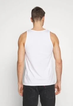 Pier One 2 PACK - Top - White 11 Pier One 2 PACK - Top - White -Herrenbekleidungsgeschäft 32ef162463194191b951f6fbd6f6332b