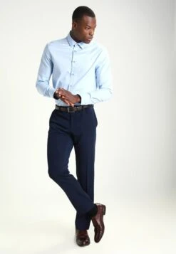 Pier One Hemd - Light Blue 9 Pier One Hemd - Light Blue -Herrenbekleidungsgeschäft 3585580393bf456fbb1925fffc622d71