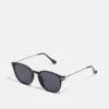 Pier One Sonnenbrille - Black -Herrenbekleidungsgeschäft 3bd9163133864f3e834b2270c82874ff