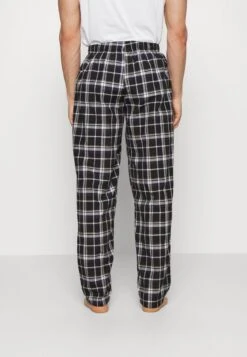 Pier One 2 PACK - Nachtwäsche Hose - Dark Blue 10 Pier One 2 PACK - Nachtwäsche Hose - Dark Blue -Herrenbekleidungsgeschäft 4eeb2f8c028a4a78a085b721ce8a3d70