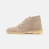 Clarks Originals DESERT BOOT - Sportlicher Schnürer - Sand -Herrenbekleidungsgeschäft 5b9ab855ba1345b1814e80e01aa57928