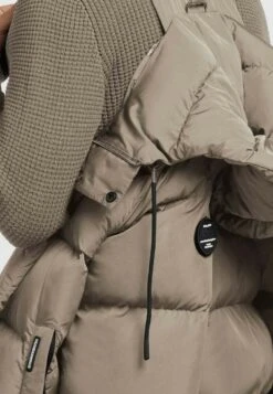 Khujo RAFI - Wintermantel - Taupe -Herrenbekleidungsgeschäft 89af28237f2b4d11b7793d8e6e5bda99