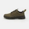 Dr. Martens REEDER UNISEX - Sportlicher Schnürer - Olive -Herrenbekleidungsgeschäft 8b364b4c1aa54e37a1fdf9709a7e8510