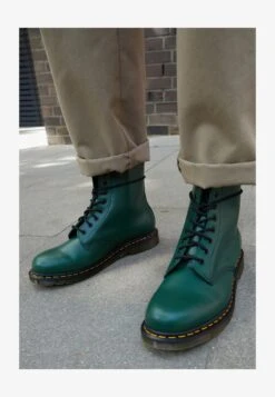 Dr. Martens 1460 BOOT - Schnürstiefelette - Green Smooth 10 Dr. Martens 1460 BOOT - Schnürstiefelette - Green Smooth -Herrenbekleidungsgeschäft 8f0f0754f0f54b599c78a4233ef1b4bf