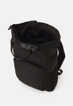 Pier One UNISEX - Tagesrucksack - Black -Herrenbekleidungsgeschäft 944484f7664440f7979932799213ef04