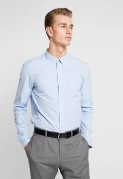 Pier One 2 PACK - Businesshemd - White/light Blue -Herrenbekleidungsgeschäft 96b0128033f34d6490ff7a8a5dc8421e