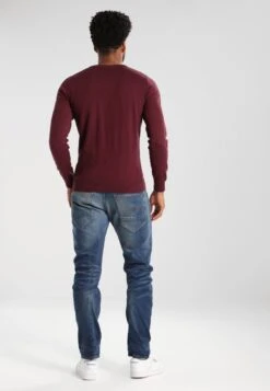Pier One Strickpullover - Bordeaux -Herrenbekleidungsgeschäft 9e68b0c6cab142fb979ef4e4cc8ab406