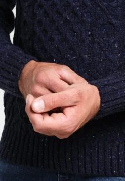 Pier One Strickpullover - Mottled Dark Blue -Herrenbekleidungsgeschäft a048db5e31ba4f3589df0abe92fd4cb7