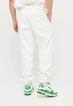 BANDO - Jogginghose - Snow White 10 BANDO - Jogginghose - Snow White -Herrenbekleidungsgeschäft ba0ddebb6152459c87d472010e4dcf4f