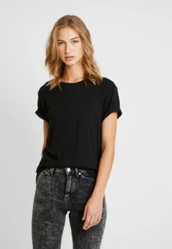 Pier One T-Shirt Basic - Black 11 Pier One T-Shirt Basic - Black -Herrenbekleidungsgeschäft dae999ea2dda446c960df0379b7f1a47