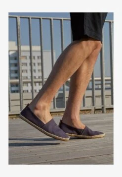 Pier One RENA ESPADRILLE UNISEX - Espadrille - Dark Blue 10 Pier One RENA ESPADRILLE UNISEX - Espadrille - Dark Blue -Herrenbekleidungsgeschäft ddd12ad1b1c0447b922653244352df1c